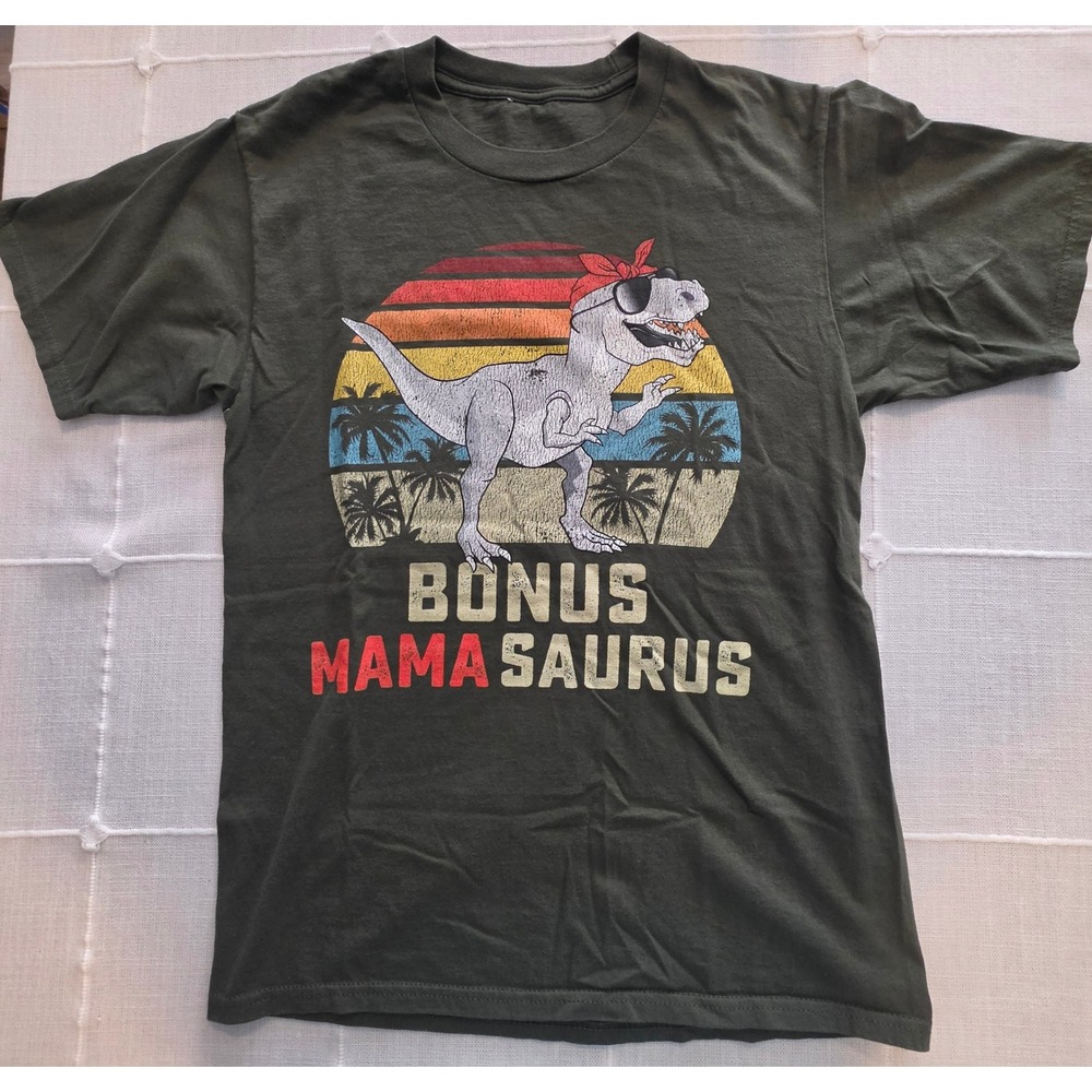 Bonus Mamasaurus Graphic T-Shirt Olive Green Retro Dinosaur Stepmom Tee Small